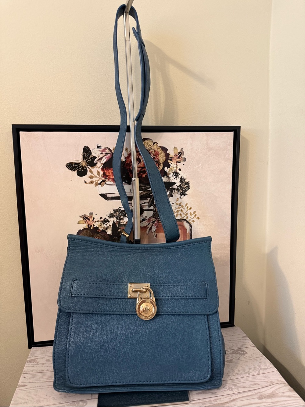 Michael Kors Hamilton Travel Teal Blue Pebbled Leather Crossbody - Picture 3 of 13